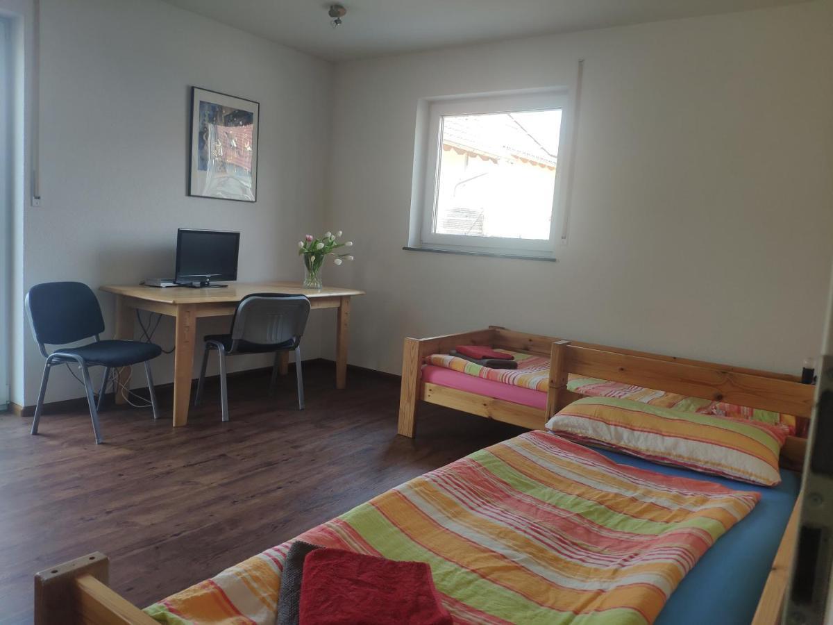Apartment Und Privatzimmern In Freiburg Buitenkant foto