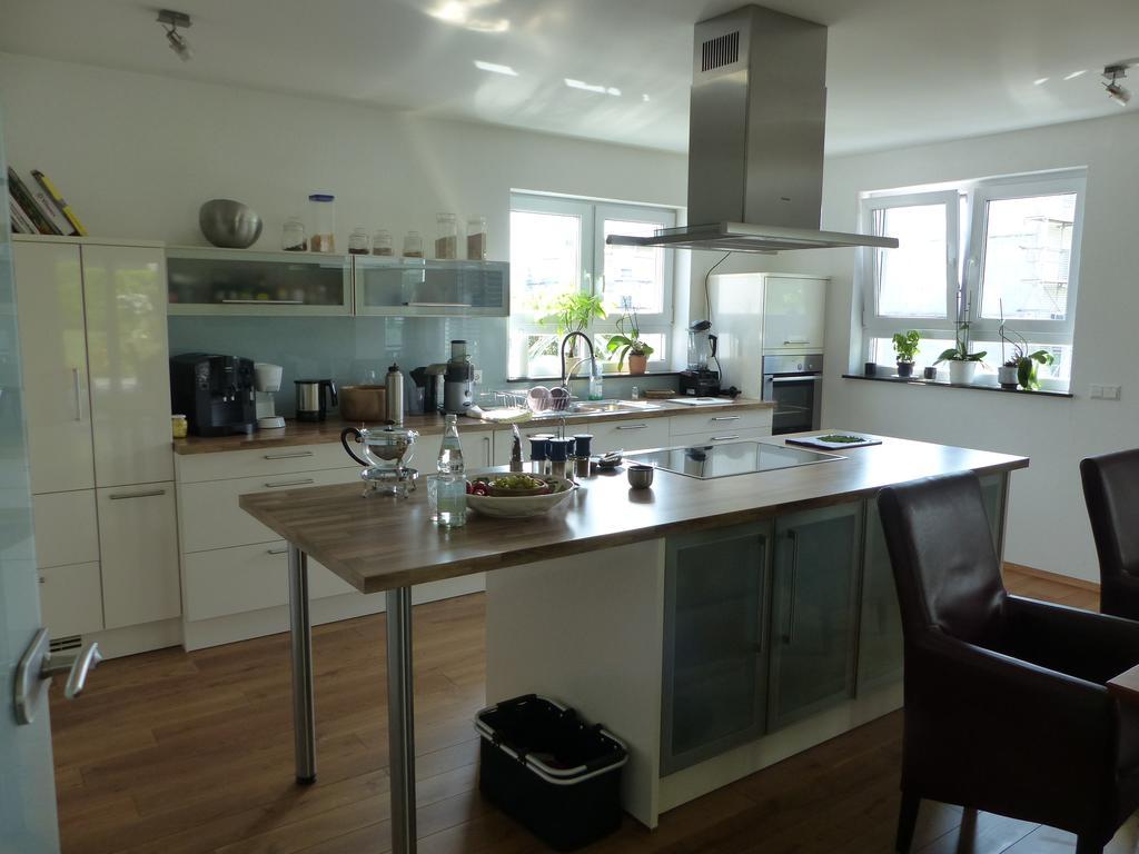 Apartment Und Privatzimmern In Freiburg Buitenkant foto